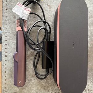 Like New Dyson Airstrait Straightener in Plum